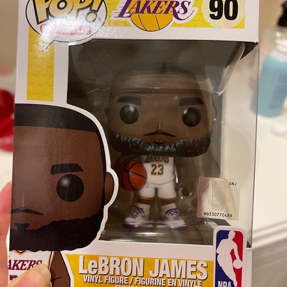 Lebron James Funko Pop - Picture 1 of 3